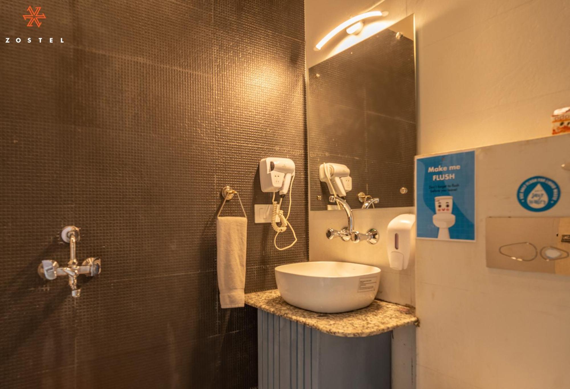 Zostel Plus Bir Exterior foto